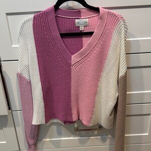 Stylish V-Neck Sweater in Pink and Cream